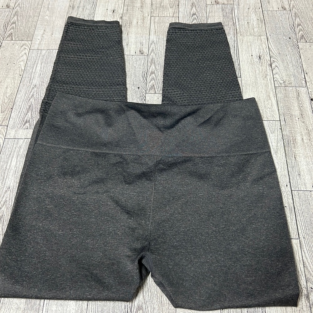 Fabletics‎